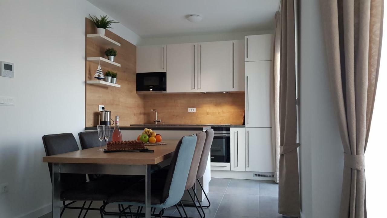 Apartment Aria Exclusive Petrcane Exteriör bild